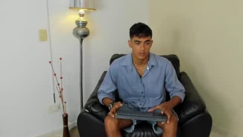 Alejandro williams online show from June 20, 6:22 pm
