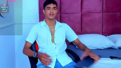 Alejandro williams online show from June 28, 7:20 pm