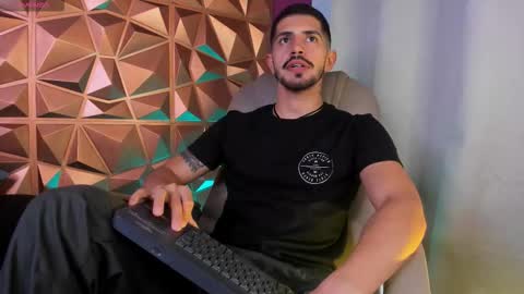 Alejo  online show from February 15, 4:09 am