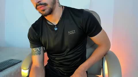 Alejo  online show from March 27, 4:18 am