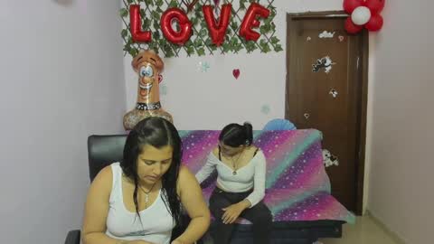 Snapshot of alejita_smithh chatting on February 22, 12:51 pm zoe and Kataleya online show from February 22, 12:51 pm
