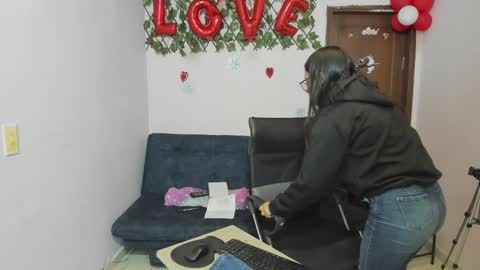 Snapshot of alejita_smithh chatting on March 1, 12:45 pm zoe and Kataleya online show from March 1, 12:45 pm