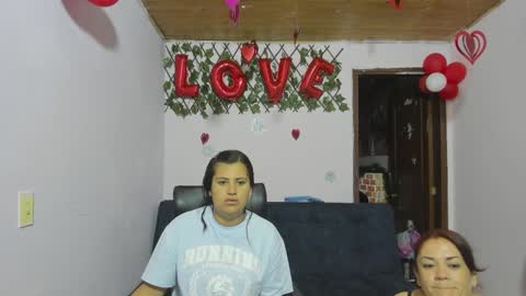 Snapshot of alejita_smithh chatting on March 4, 12:33 pm zoe and Kataleya online show from March 4, 12:33 pm