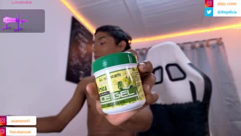 Snapshot of alejo_cute chatting on September 27, 7:19 pm alejo_cute online show from September 27, 7:19 pm
