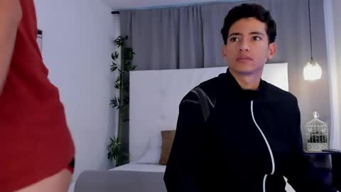 Snapshot of alejo_exotic chatting on June 5, 12:22 pm alejo_exotic online show from June 5, 12:22 pm