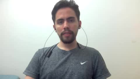 Snapshot of alejo_shy chatting on January 15, 4:15 am alejo_shy online show from January 15, 4:15 am