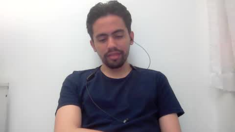 Snapshot of alejo_shy chatting on January 20, 6:31 am alejo_shy online show from January 20, 6:31 am