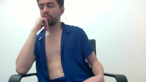 Snapshot of alejo_shy chatting on February 5, 6:56 am alejo_shy online show from February 5, 6:56 am