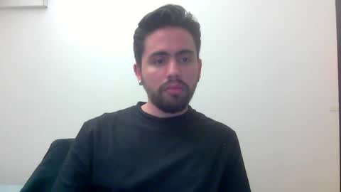 Snapshot of alejo_shy chatting on October 18, 9:26 pm alejo_shy online show from October 18, 9:26 pm