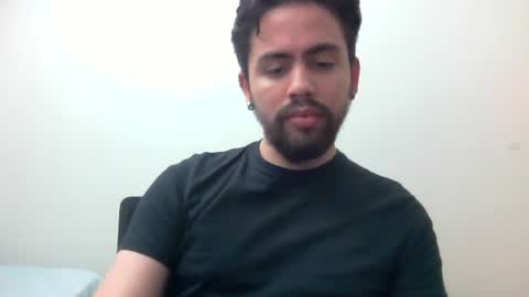 Snapshot of alejo_shy chatting on October 30, 2:46 am alejo_shy online show from October 30, 2:46 am