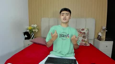 Snapshot of alejocortesz chatting on October 11, 2:15 pm AlejoCortesz online show from October 11, 2:15 pm