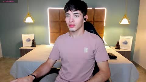 ALejoo Saenz online show from March 3, 1:23 am