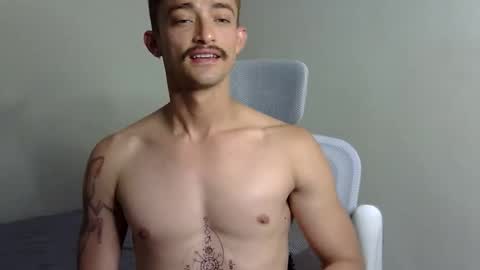 Alekai online show from November 17, 8:03 pm