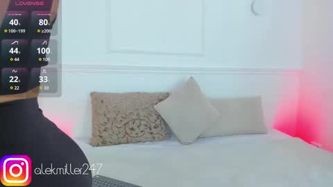 Snapshot of aleksandra_miller chatting on February 28, 5:15 am Aleksandra online show from February 28, 5:15 am