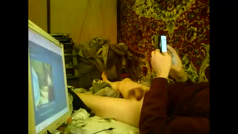 Snapshot of alekss4 chatting on December 28, 8:26 am alekss4 online show from December 28, 8:26 am