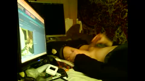 Snapshot of alekss4 chatting on February 8, 12:28 pm alekss4 online show from February 8, 12:28 pm