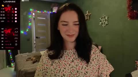 Snapshot of alena_navi chatting on December 2, 8:22 pm Alena online show from December 2, 8:22 pm