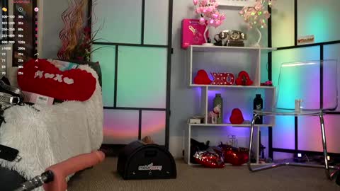 Snapshot of alesh_xo chatting on April 21, 3:28 pm Alesh online show from April 21, 3:28 pm