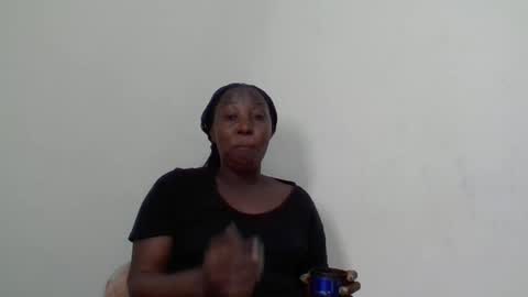 Noreen Kennth and Emilly online show from January 26, 9:19 am