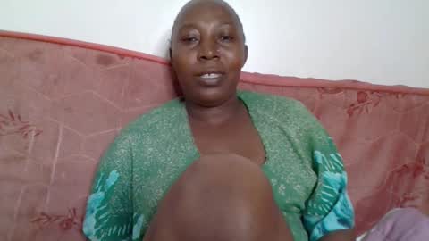 Noreen Kennth and Emilly online show from November 17, 6:57 pm