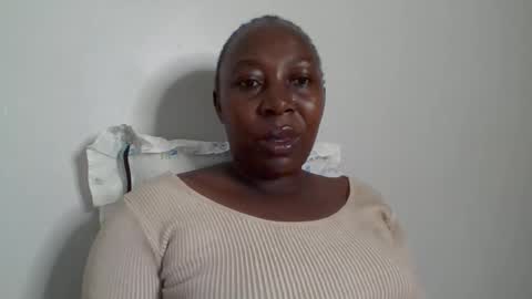 Noreen Kennth and Emilly online show from November 25, 6:46 am