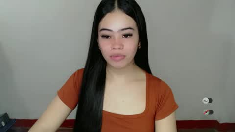 Snapshot of alesha_vibe_me chatting on December 14, 5:07 am alesha_vibe_me online show from December 14, 5:07 am