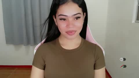 Snapshot of alesha_vibe_me chatting on January 31, 6:13 am alesha_vibe_me online show from January 31, 6:13 am