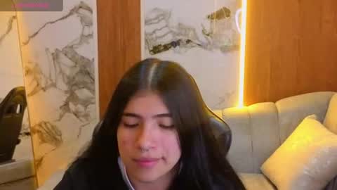 Snapshot of alesia_v chatting on July 16, 3:01 am Live 1000pm 600am COLOMBIAN HOUR online show from July 16, 3:01 am