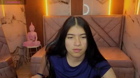 Snapshot of alesia_v chatting on July 25, 3:04 am Live 1000pm 600am COLOMBIAN HOUR online show from July 25, 3:04 am