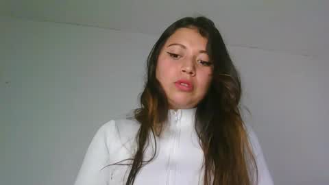 QUEEN OFF MILk  IM BACK  15 NOV online show from October 4, 4:05 pm