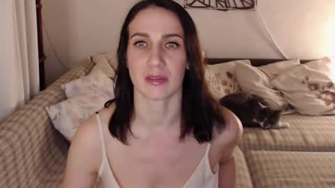 Sandra online show from February 3, 4:10 pm