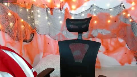 Alessandra Leblanc online show from October 1, 10:21 am