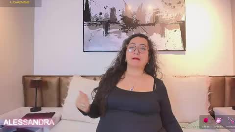 Snapshot of alessandraleroy chatting on April 20, 12:08 pm Alessandra online show from April 20, 12:08 pm