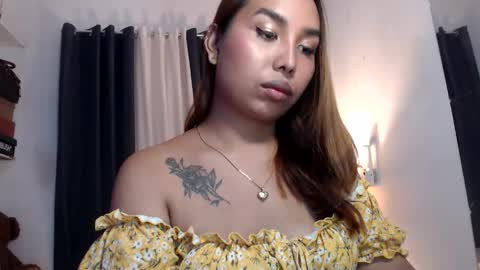 Snapshot of alessandramore chatting on May 19, 11:49 am Alessandra online show from May 19, 11:49 am