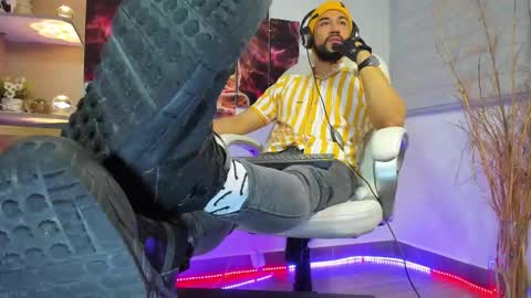 ALESSANDRO  WYE online show from February 11, 2:03 am