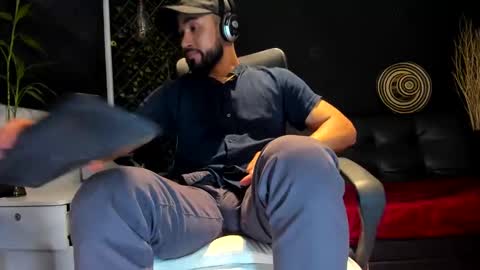 ALESSANDRO  WYE online show from September 30, 9:58 am