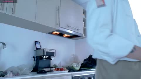 Kciqu3  Independent model online show from September 8, 9:14 pm