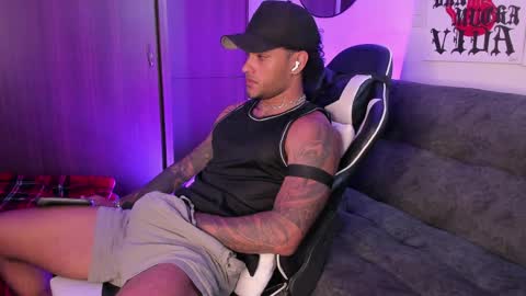 Alessandro Vanni online show from April 11, 1:48 pm