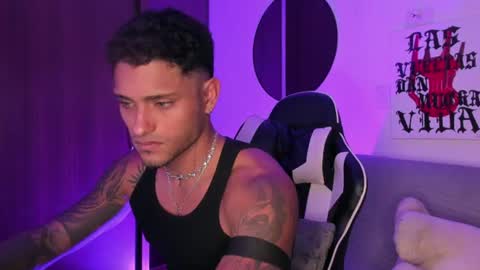 Snapshot of alessandro_vanni chatting on July 6, 3:14 am Alessandro Vanni online show from July 6, 3:14 am