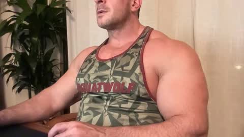 Alessandrobuilder online show from October 17, 7:05 pm
