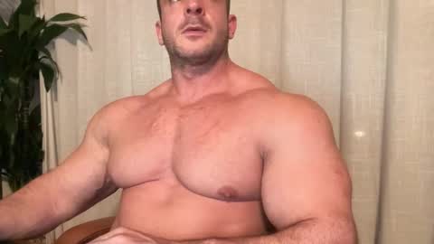 Alessandrobuilder online show from October 29, 7:59 pm