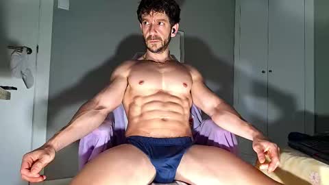 Snapshot of alessandrospain82 chatting on February 28, 4:19 pm Alessandro online show from February 28, 4:19 pm