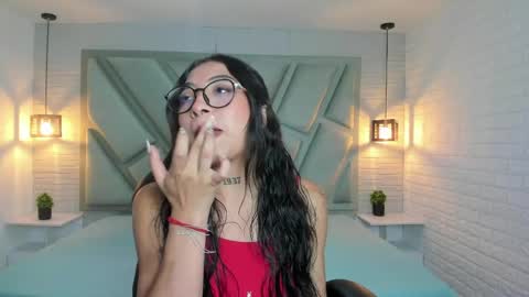 Snapshot of alessia_storm_ chatting on May 10, 4:28 am Alessia online show from May 10, 4:28 am