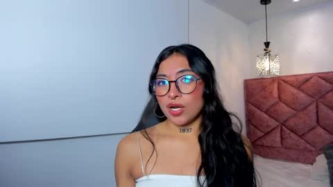 Snapshot of alessia_storm_ chatting on May 14, 10:55 am Alessia online show from May 14, 10:55 am
