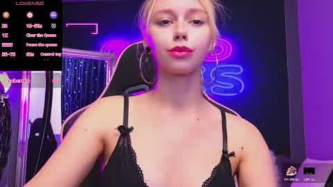 alessiacroft online show from March 25, 5:24 am