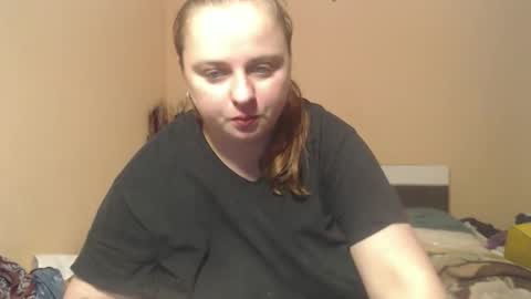 Snapshot of alessianeyl chatting on May 14, 12:28 am Alessia online show from May 14, 12:28 am