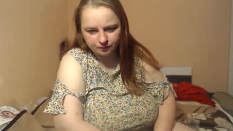 Snapshot of alessianeyl chatting on May 27, 2:08 am Alessia online show from May 27, 2:08 am