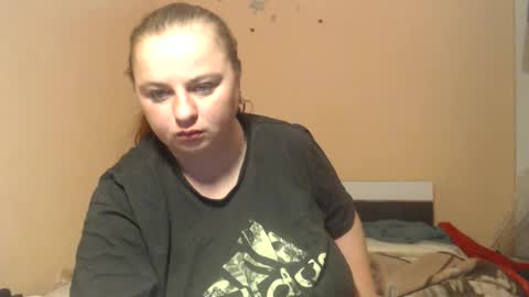 Snapshot of alessianeyl chatting on May 30, 2:19 am Alessia online show from May 30, 2:19 am