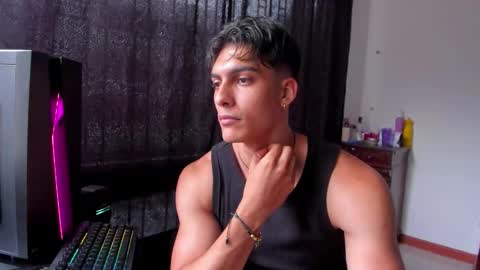 alessio Vale online show from March 24, 8:58 pm