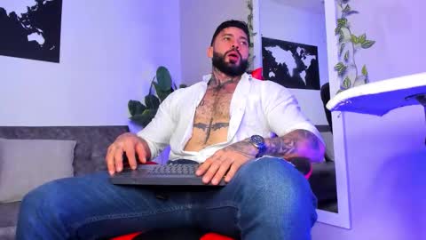 Snapshot of alessrose22 chatting on February 5, 8:24 pm Aless Rose online show from February 5, 8:24 pm